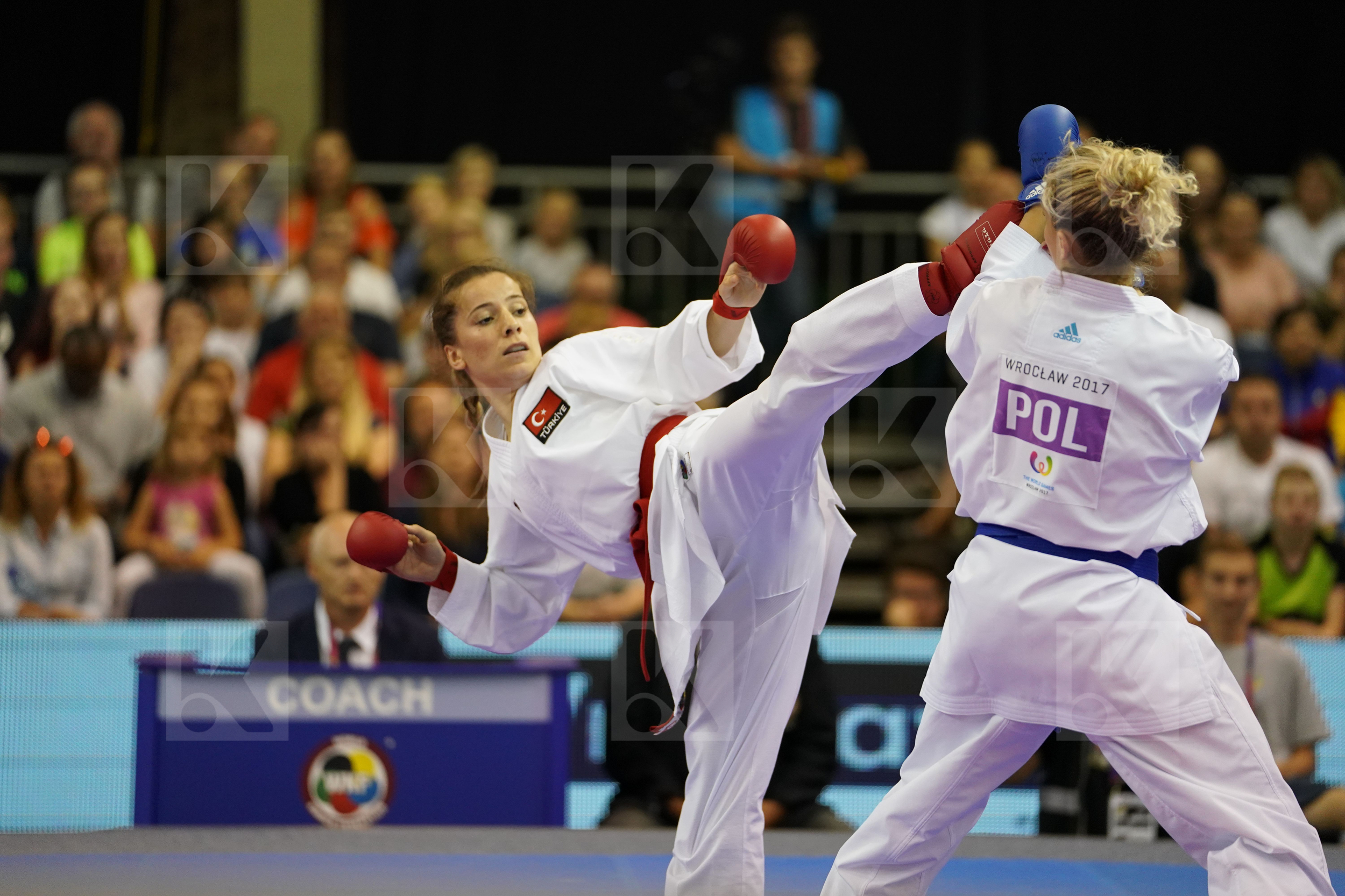 bronze match Female Kumite -50kg Nowakowska Madgalena Ozcelik Serap Poland Turkey